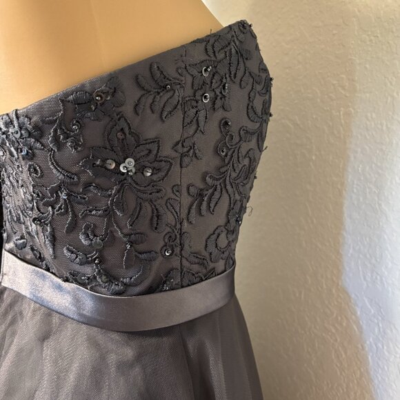 Morilee Madeline Gardner Strapless Gray Lace Tulle Party Dress - Size 8 - Picture 3 of 5